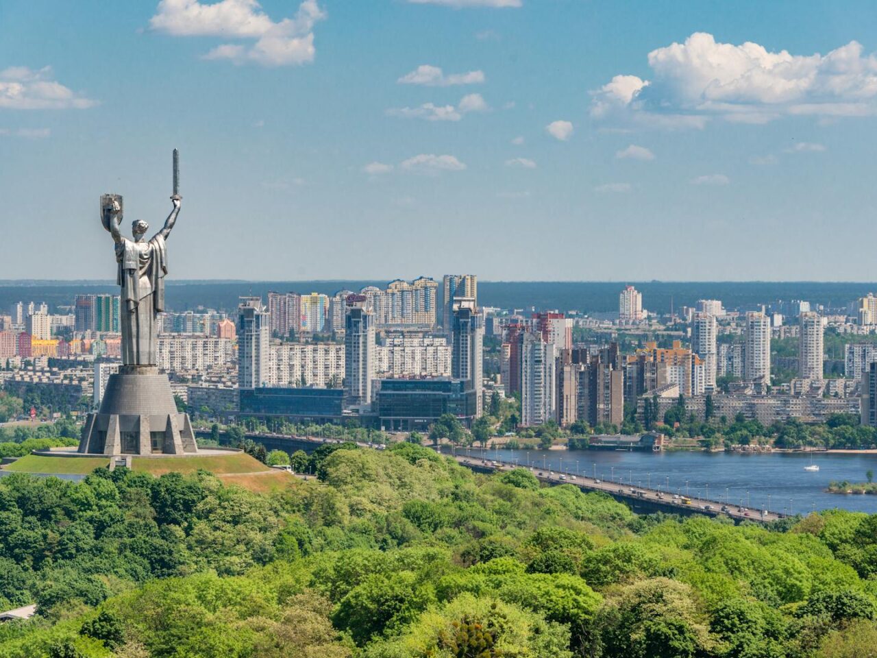 Відвідайте Кіль: 10 топ розваг та місць, що варто побачити - 2025