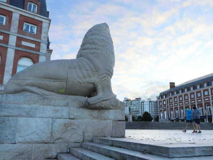 Monumento a Nicols Coprnico en Toru