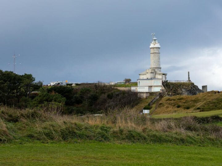 Centro darte Faro Cabo Mayor