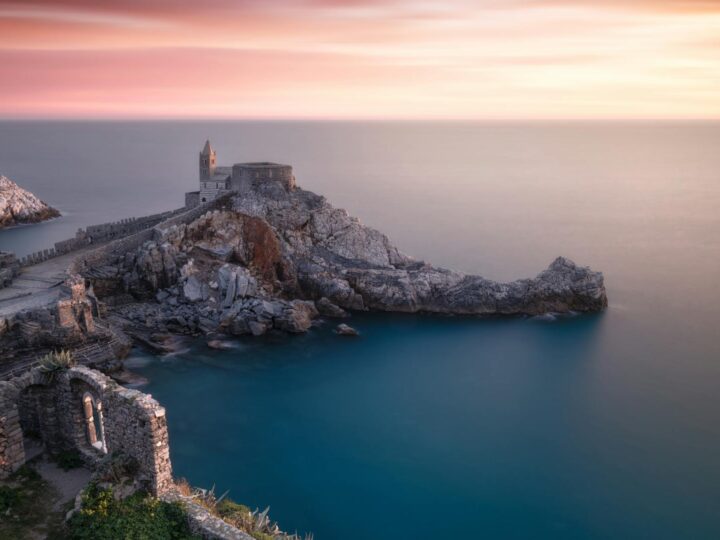 Chiesa di SantEufemiaDomus dei Tappeti di Pietra