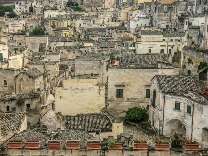 Chiesa di SantEufemiaDomus dei Tappeti di Pietra