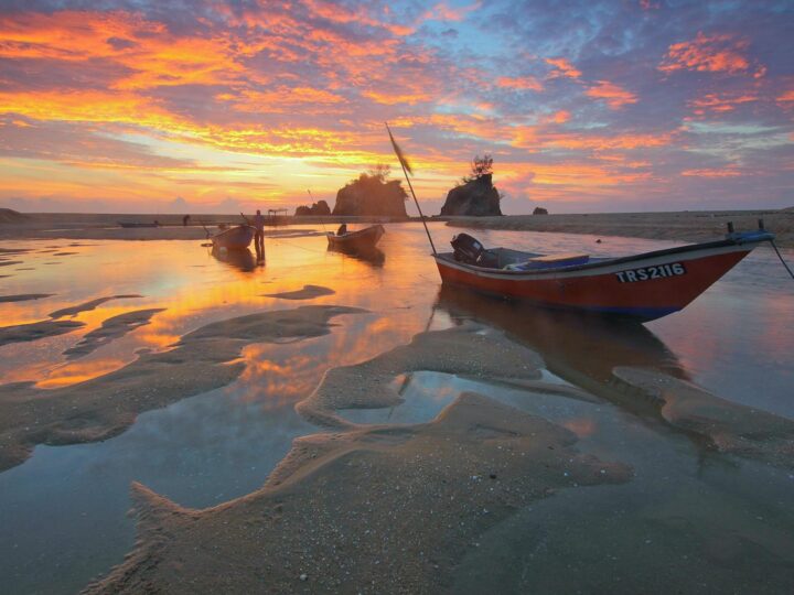 Sandbanks Beach