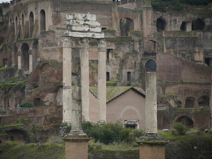 Forum Antique