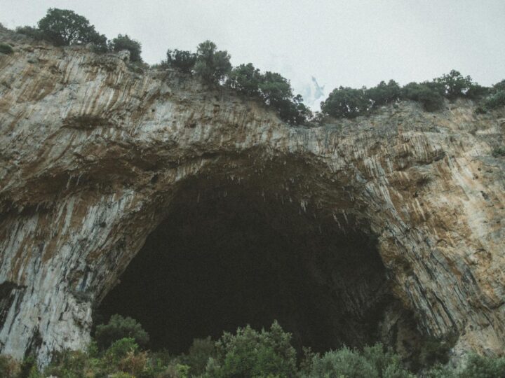 Grotta di Valporquero