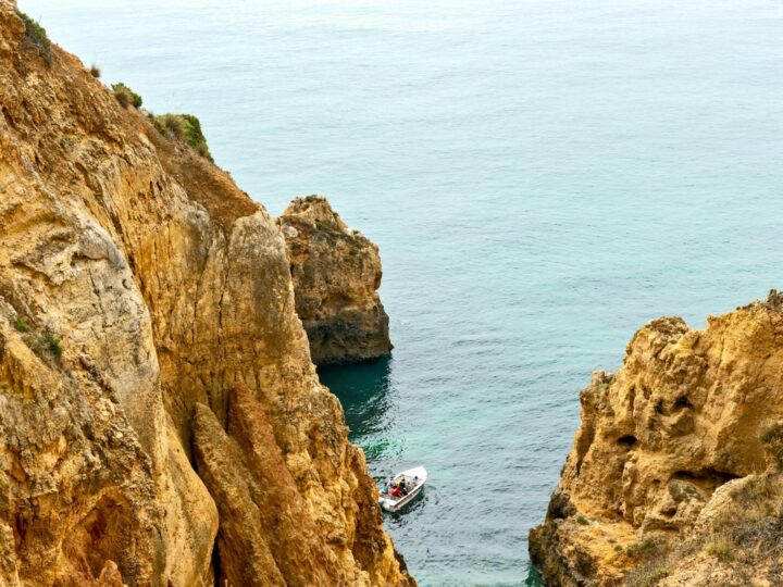 Lagos de Acantilado