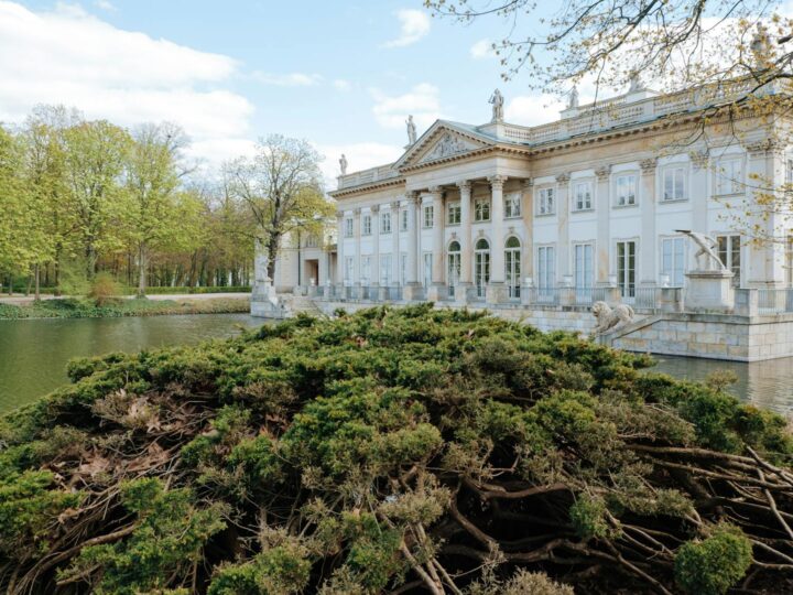 Monrepos Lakeside Palace