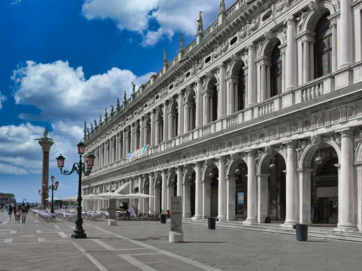 Basilica dellAssunzione della Vergine Maria  St Hostn