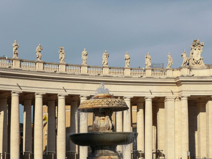 Place Saint Constantin Glifadas