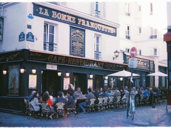 Le Caf de la Tour SARL