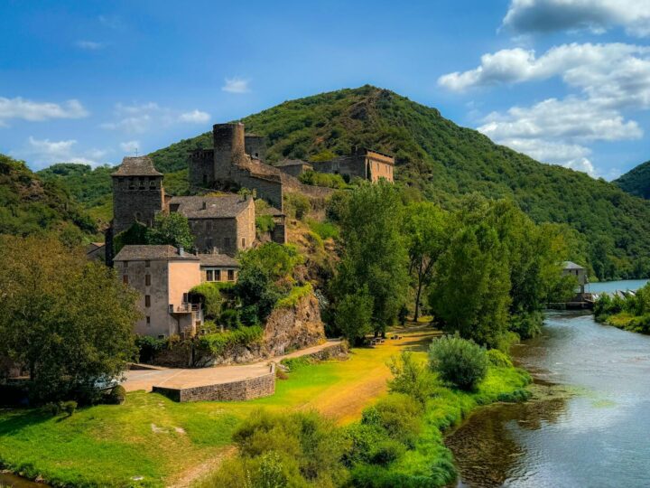 Castillo de YvreleChtel
